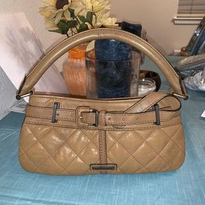 ❌Sold❌Burberry Quilter Small Leather Shoulderbag